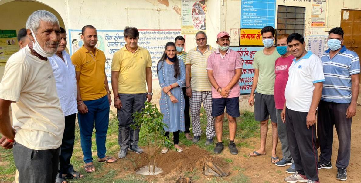 मेरा बूथ हरा भरा बूथ कार्यक्रम के तहत विधायक रामलाल शर्मा ने किया वृक्षारोपण