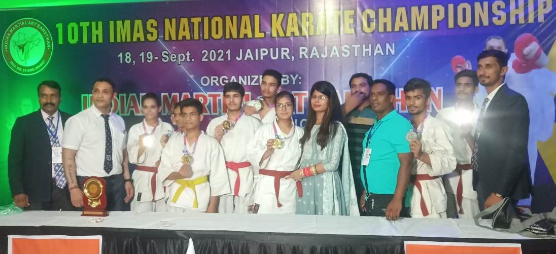 राष्ट्रीय स्तर की कराते प्रतियोगिता में चौमूं के खिलाड़ियों ने रचा इतिहास
