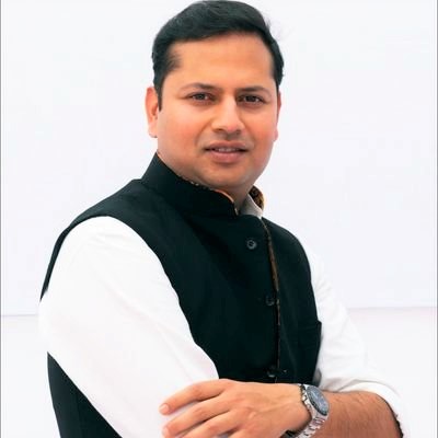 CM अशोक गहलोत के बेटे ने अध्यक्ष पद के लिए भरा नामांकन