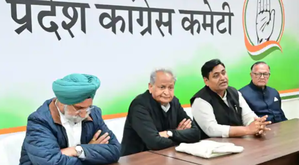 थर्ड ग्रेड शिक्षकों के होंगे तबादले, सीएम गहलोत ने मंत्रियों का सुझाव माना