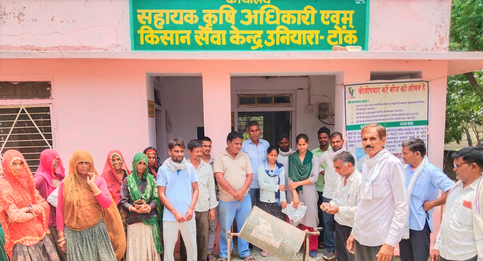 किसानों को दवाई का उपयोग करते समय मुंह पर मास्क व हाथ में दस्ताने पहनना चाहिए – ओमप्रकाश खींची