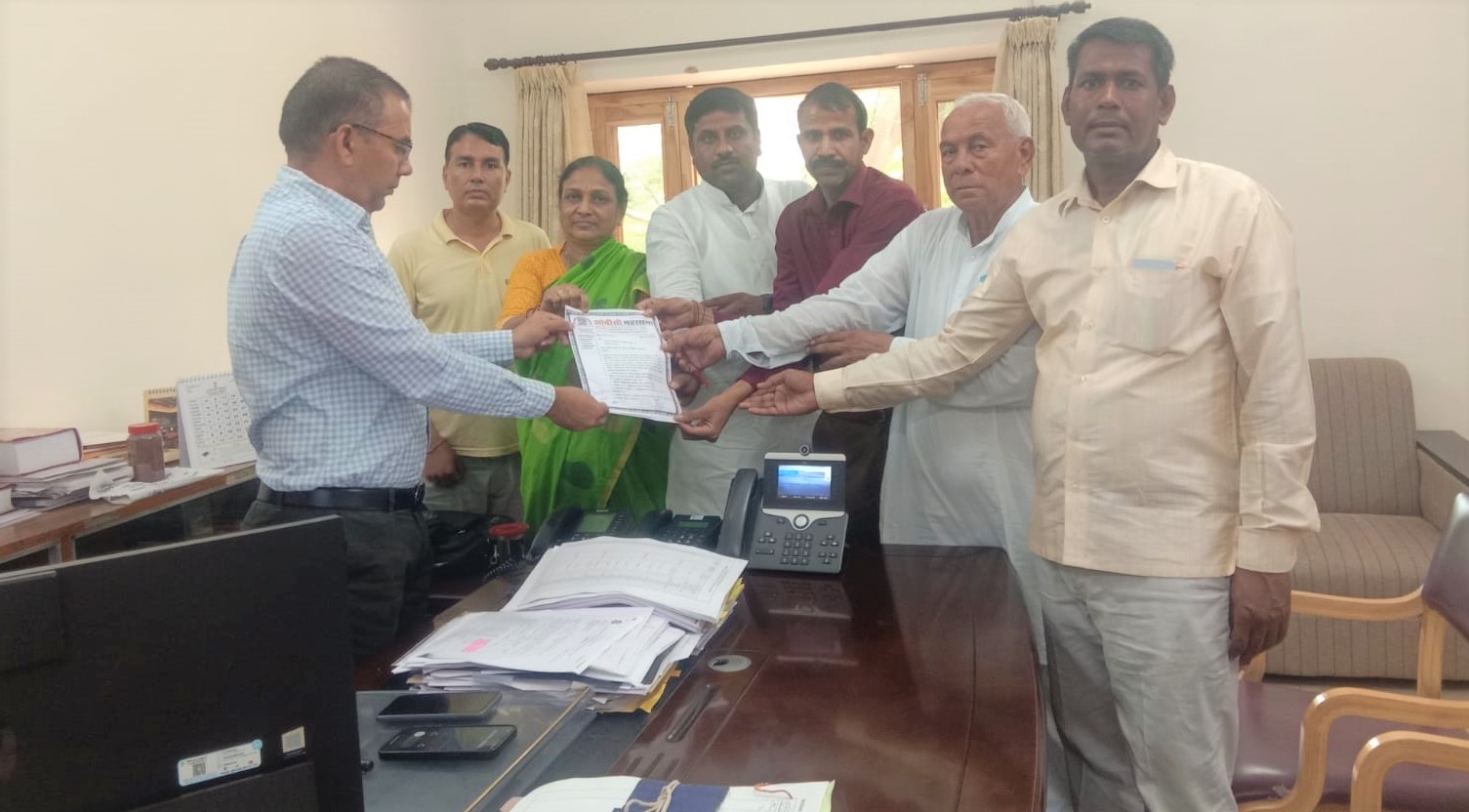 OBC की विभिन्न समस्याओं को लेकर जयपुर अतिरिक्त कलेक्टर को मुख्यमंत्री के नाम सौंपा ज्ञापन
