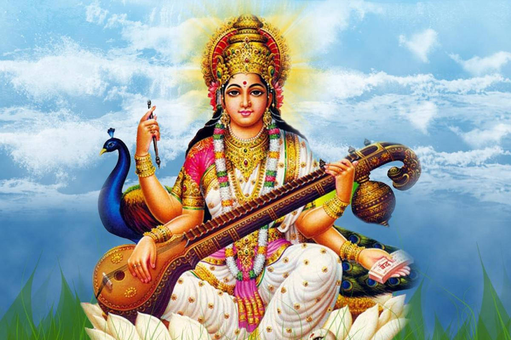 घर में स्थापित करना चाहते हैं सरस्वती मां की मूर्ति, तो ध्यान रखें इन वास्तु नियमों का