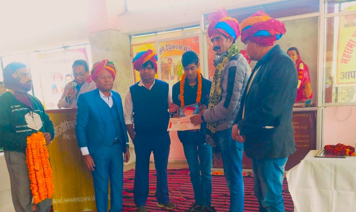 GURUKULAM GLOBAL ACADEMY SCHOOL CHOMU में वाद-विवाद व निबंध प्रतियोगिता का हुआ आयोजन