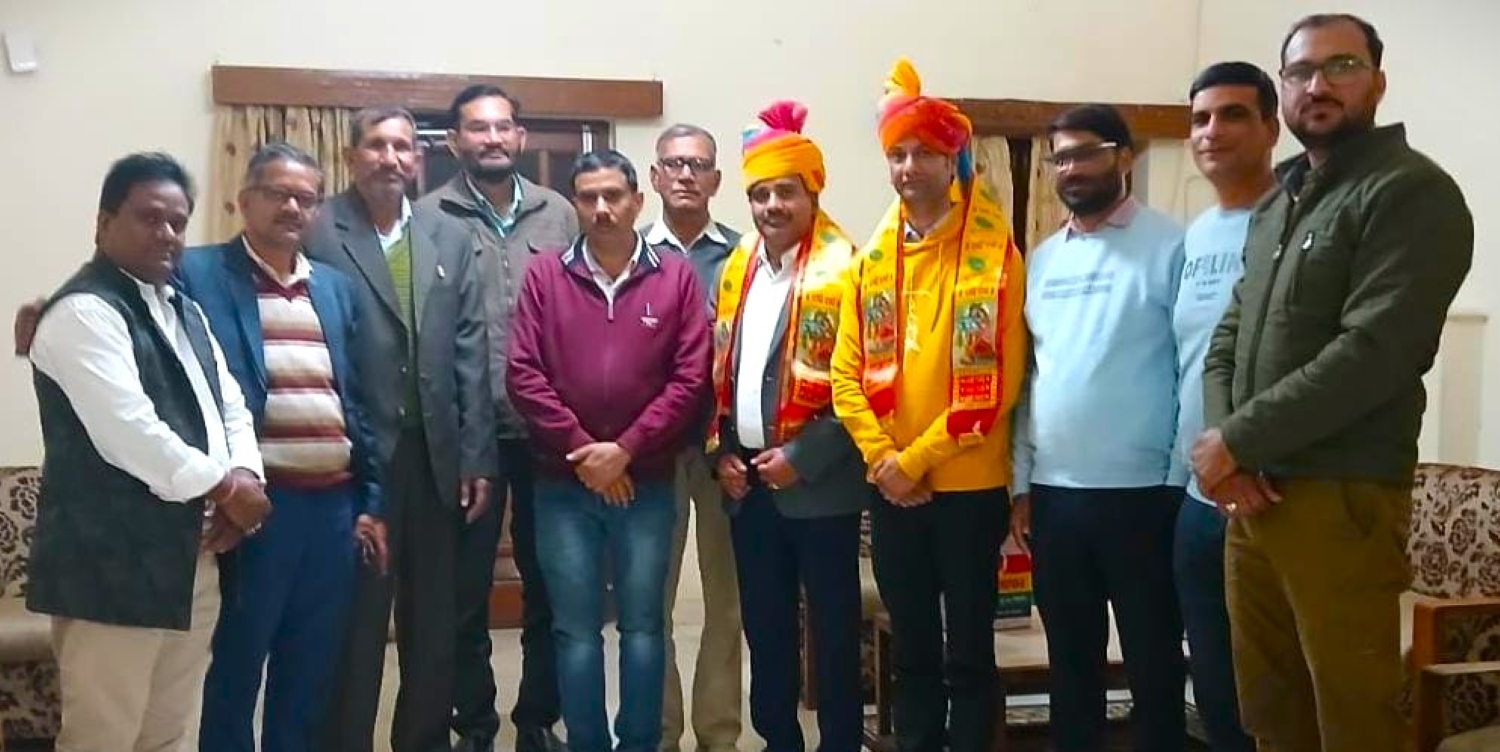 ग्रामीण स्वरोजगार प्रशिक्षण संस्थान के निदेशक डॉ आर डी यादव का जोधपुर आगमन पर हुआ भव्य अभिनंदन