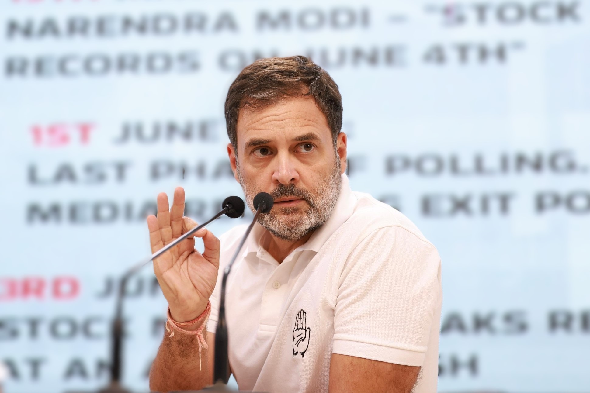 राहुल गांधी ने पीएम मोदी पर कसा तंज, रूस-यूक्रेन युद्ध रोकने का दावा करते हैं लेकिन पेपर लीक नहीं रोक पा रहे