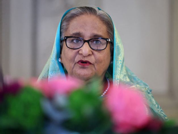 Bangladesh Crises : शेख हसीना ने दिए थे गोली चलाने के आदेश, इसलिए विद्रोहियों से जा मिली सेना