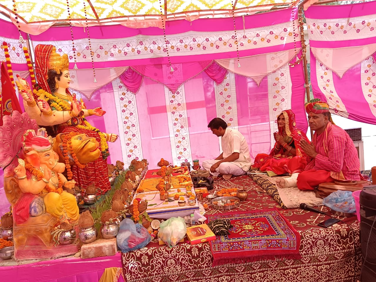 दुर्गा पूजा महोत्सव के एन्क्लेव स्काउट के कार्यक्रम में उमडा जनसैलाब
